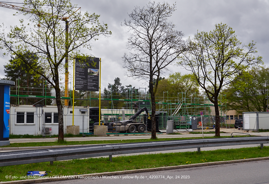 24.04.2023 - Baustelle am Haus für Kinder in der Quiddestraße in Neuperlach